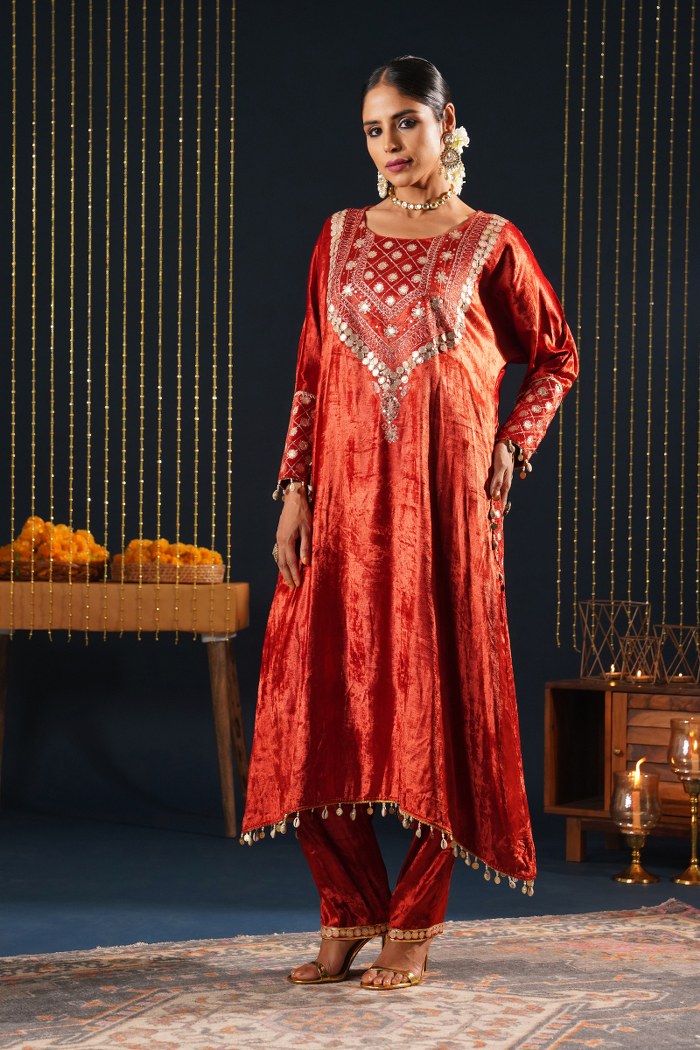 Red Velvet Choga Suit Set with Potli – Jashn-E-Rang