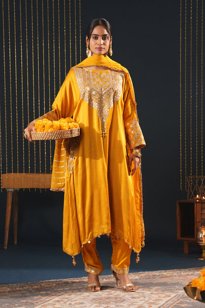 Luxurious Mustard Choga Suit Set - Jashn-E-Rang