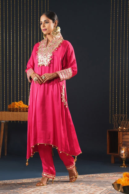 Festive Crepe Pink Choga Suit - A Blend of Comfort and Glamour