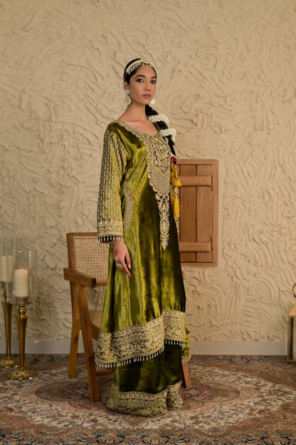 Sophisticated Olive Green Velvet Suit with Embellished Dupatta – Noor Wedding Edit