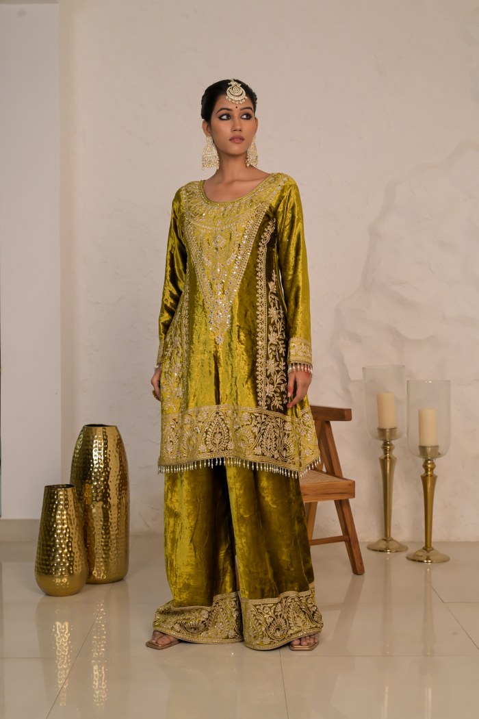 Graceful Olive Green Velvet Suit with Embroidered Dupatta – Noor Edit